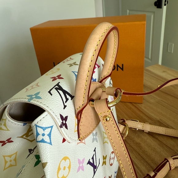 Louis Vuitton Murakami Backpack - Picture 4 of 9